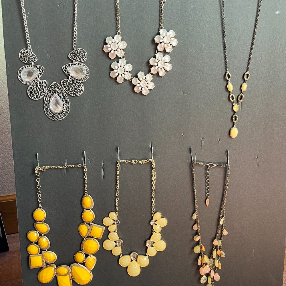 6 Statement Necklaces (Lot) - image 2